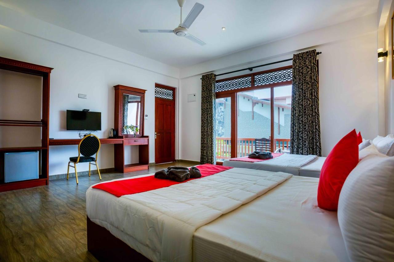 Polhena Grand Resort & Banquet Matara Exterior foto