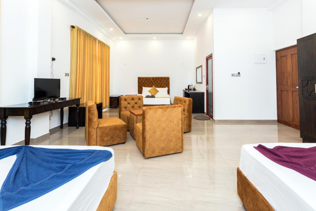 Polhena Grand Resort & Banquet Matara Exterior foto