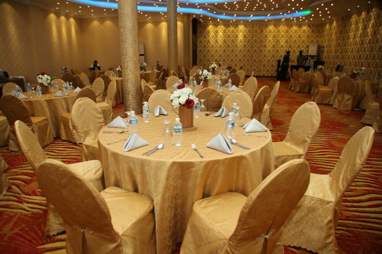 Polhena Grand Resort & Banquet Matara Exterior foto